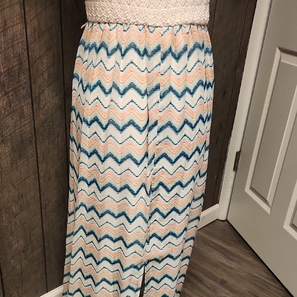 Lily Rose Cream and Blue Chevron Maxi Dress - Picture 14 of 15